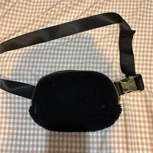 lululemon athletica Black Fleece Belt Bag